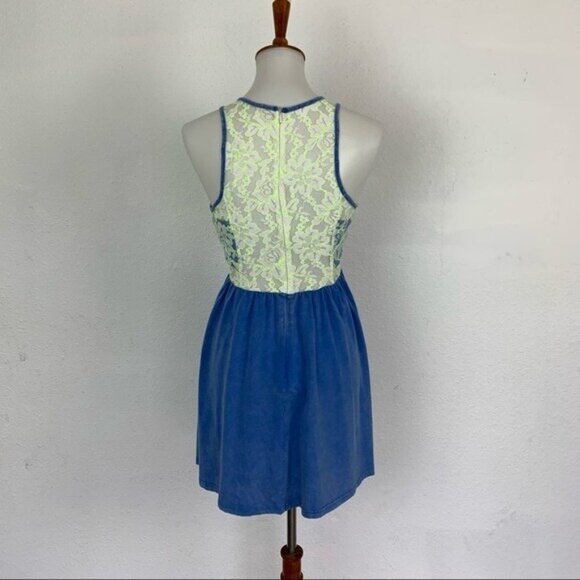 Do Be Blue Lace Overlay Skater Dress Sleeveless Fit And Flare Cocktail Party S - Picture 5 of 7